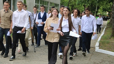 Централизованный экзамен по русскому и белорусскому языку сегодня сдают 476 выпускников Лунинетчины
