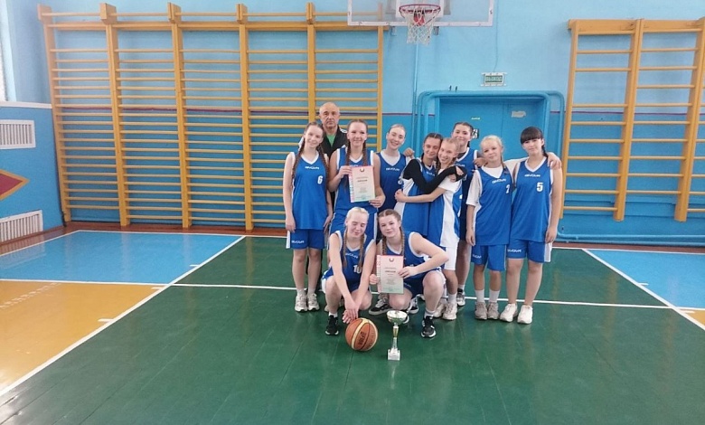 Девушки из Микашевичей лучше всех играют в баскетбол!
