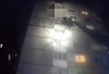 Мужчину с высоты 9-го этажа спасли работники МЧС в Пинске