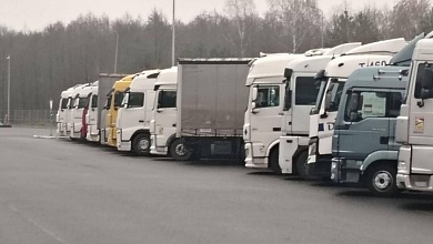 Перевозчики Литвы готовят иск против своего правительства из-за застрявших в Беларуси грузовиков