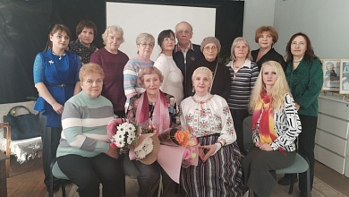 Вела за собой в мире истории, знаний и театра! В краеведческом музее прошла встреча с Натальей Казанковой