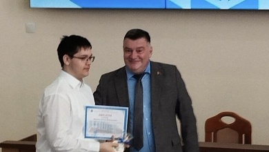 Право на зачисление в университет без испытаний получил юноша из Лунинецкого района