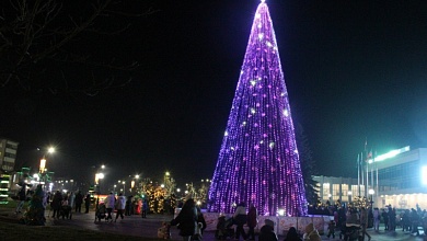 Новогодний сезон стартовал в Микашевичах