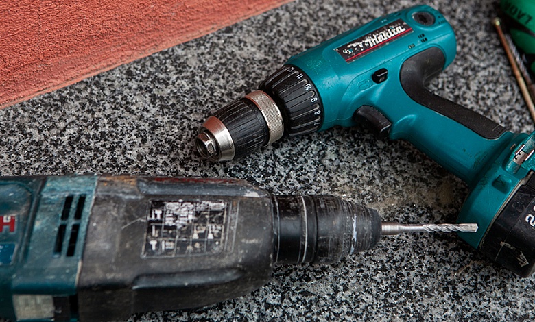 Воровал материалы | Работники вывели начальника на чистую воду