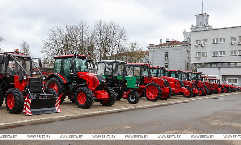 Не менее 700 единиц техники МТЗ ежегодно поставляет в Азербайджан 