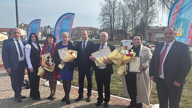 Заслуженные награды вручили лунинчанам