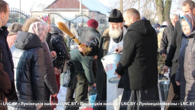 Освящение воды в Лунинце (фоторепортаж)