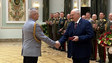  Лукашенко 23 февраля: Западом целенаправленно нагнетается военная истерия!