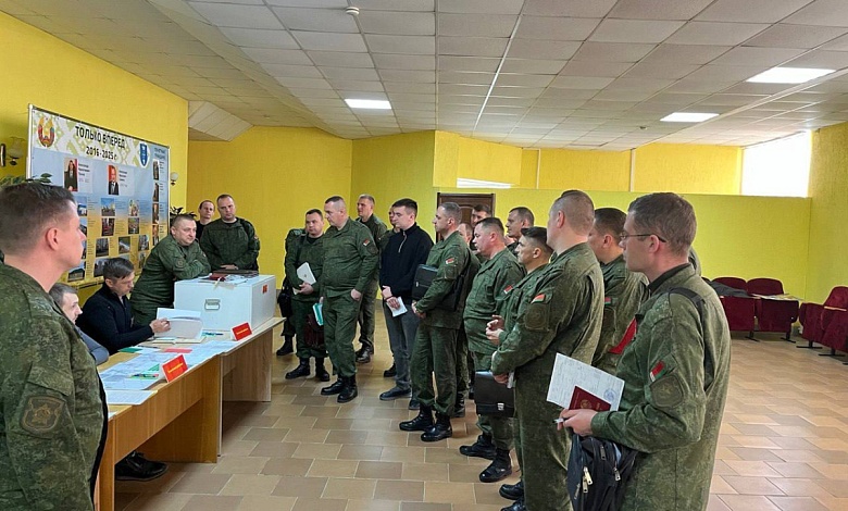 В Лунинце собрались офицеры из всех военкоматов Брестской области 