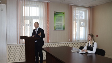 Руководитель района встретился с трудовым коллективом станции Лунинец 