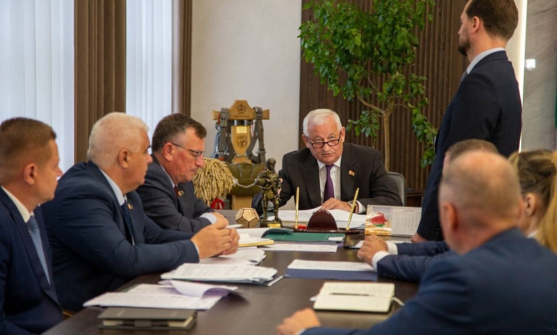 Руководители назначены — задачи поставлены! Как прошел кадровый день главы Брестской области