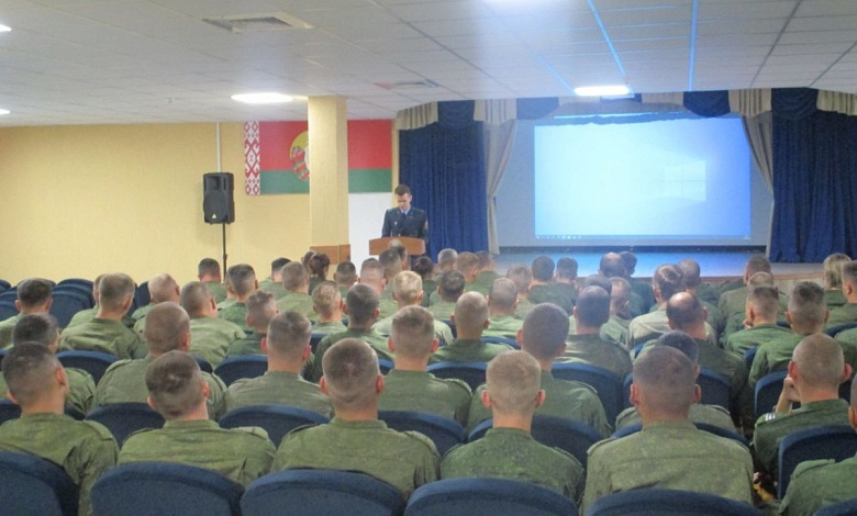 Представитель прокуратуры встретился с военнослужащими | Лунинецкий район  