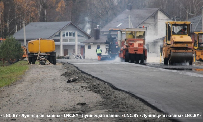 В Микашевичах продолжается благоустройство города 