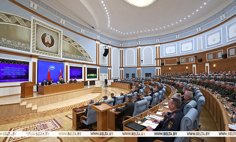 Лукашенко - военным: ответственность за страну величайшая на каждом из вас