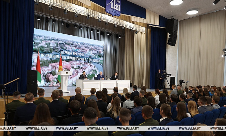 Президент: у школьников должны быть равные условия для поступления в вузы