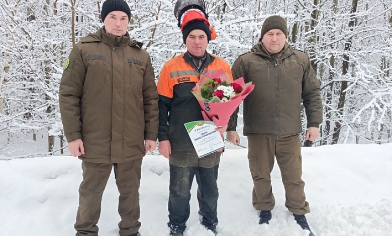В Лунинецком лесхозе прочно закрепилась традиция поздравлять юбиляров