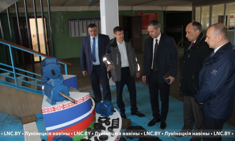 Россияне приехали в Лунинец. Их интересует продукция местных предприятий