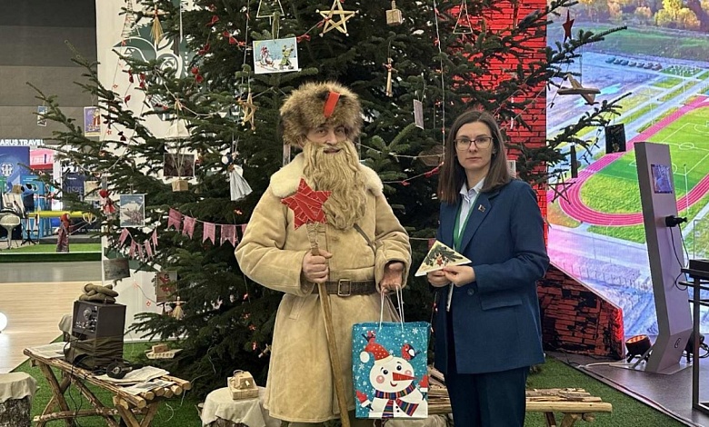 «Ёлка желаний»: Подарки дарят со всей Беларуси детям Брестской области