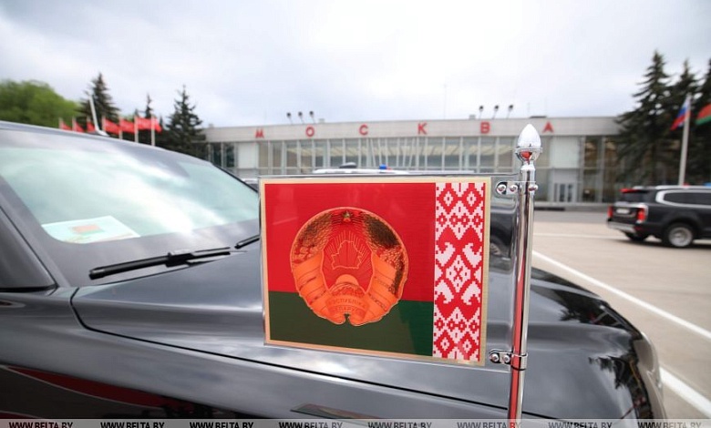 Лукашенко в Москве примет участие в торжествах в честь Дня Победы и встретится с Путиным