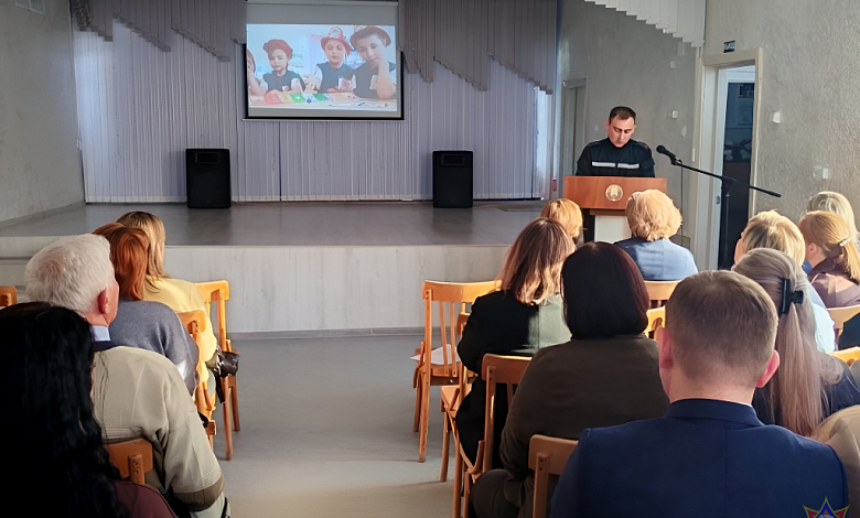 Лунінец. Бяспека дзяцей – клопат агульны: супрацоўнікі РАНС сустрэліся з бацькамі