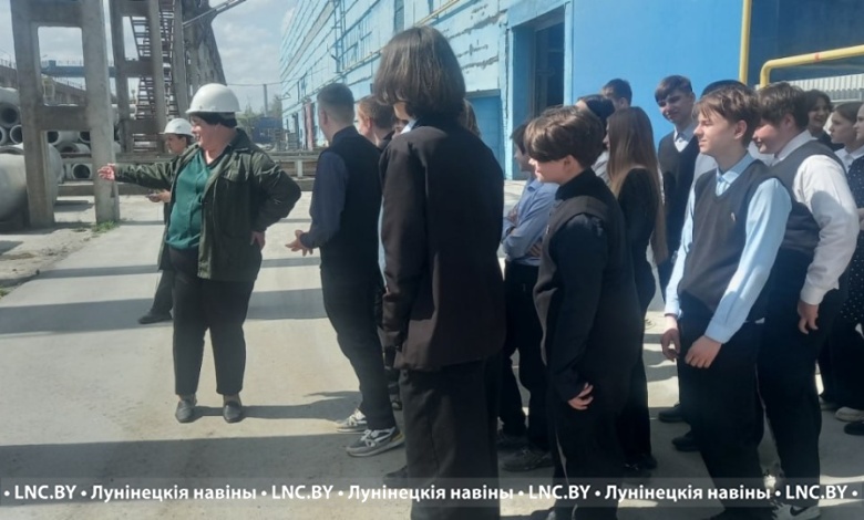 Профориентационная акция "День с предприятием" прошла на ОАО «Спецжелезобетон»