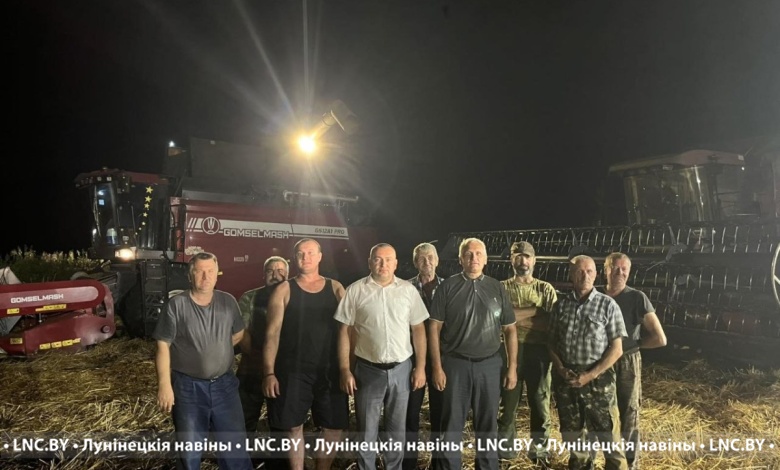 Они сделали это! Первыми в Лунинецком районе завершили уборку зерновых колосовых в «Редигерово-Агро»  