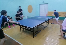 Кто вышел в финал первенства района по настольному теннису?