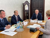 Насущные вопросы! Помощник Президента проводит приём граждан в Лунинце