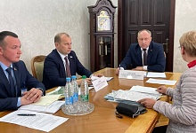 Насущные вопросы! Помощник Президента проводит приём граждан в Лунинце