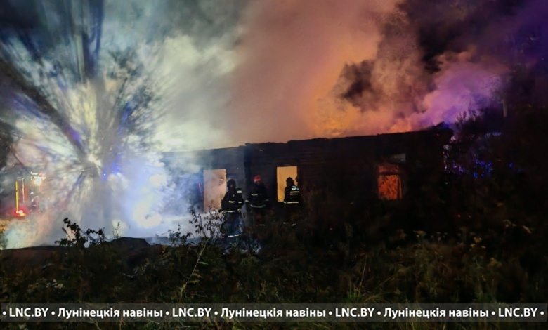 Хозяин покурил? Жилой дом сгорел в Дребске 