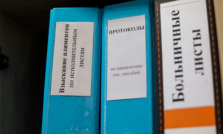 Женщине выплачено пособие по требованию прокурора Лунинецкого района