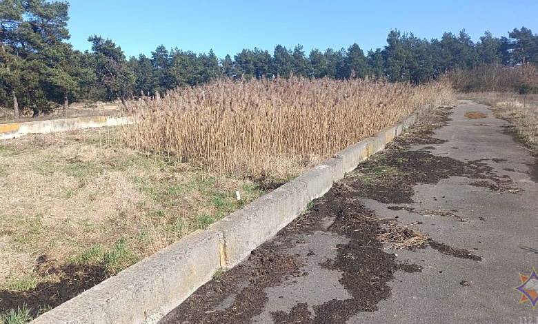 Мужчина утонул в выгребной яме в Лунинецком районе