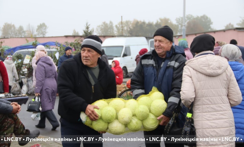 В Лунинце состоялась очередная ярмарка (фоторепортаж)