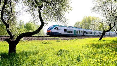 Дополнительные поезда - на апрельские и майские праздники 