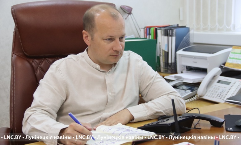 От ремонта дорог до строительства жилья. Прямая телефонная линия руководителя Лунинецкого района