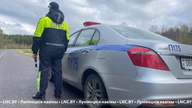 Автомобили такси под пристальным вниманием сотрудников ГАИ в Лунинецком районе