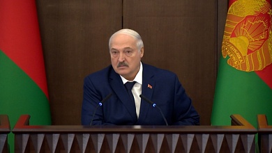  Лукашенко ЖЁСТКО: Тоже показуха, Президент же будет ехать! Трубы таскают, кабель тянут какой-то!