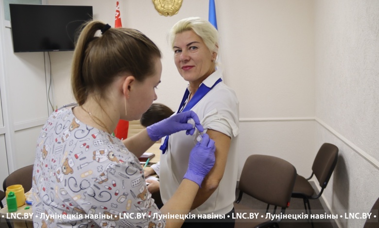 На Лунинетчине продолжается вакцинация от гриппа