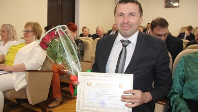 Грамоты Брестского областного исполнительного комитета удостоен Борис Обровец.