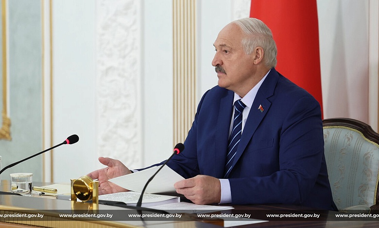 Александр Лукашенко задал планку для уборочной кампании. «Будем с хлебом - будем жить».