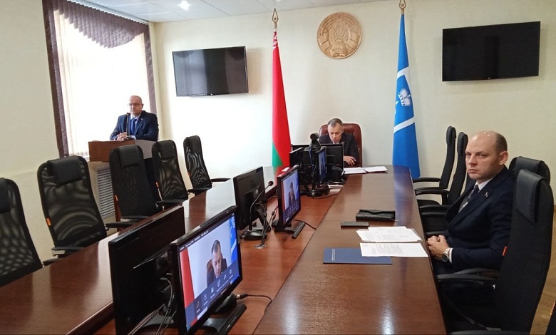 Депутаты собрались на внеочередную сессию