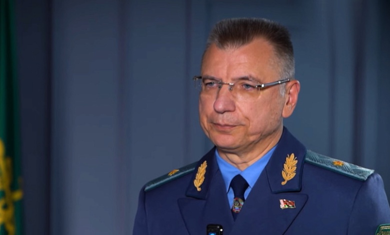 В очереди на выезд в Польшу в "Козловичах" - 1,7 тыс. грузовиков, тысяча из них - с польскими номерами