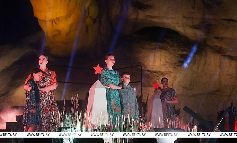 Более 35 тыс. человек стали зрителями концерта-реквиема в Брестской крепости 