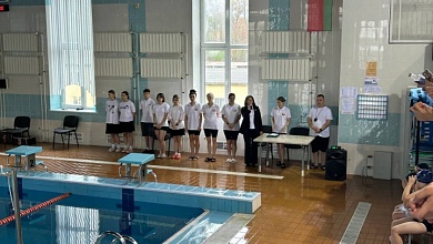 Областные соревнования по плаванию проходят в Лунинце