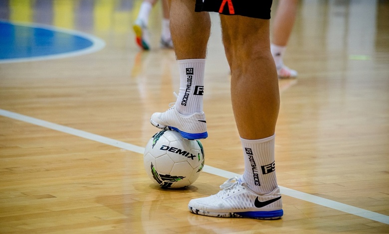 "Афганский" турнир по мини-футболу в Лунинце продолжается. Кто лидирует?