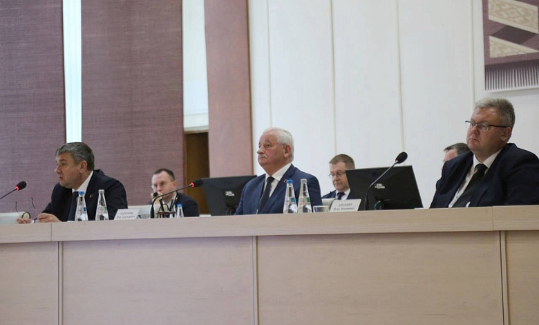 Спрос будет со всех! На что обратил внимание руководитель Брестской области на заседании облисполкома