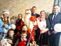 Дарит праздник детям "Белая Русь" в Лунинецком районе