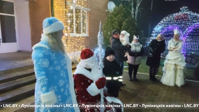 Новогоднюю фотосессию устроили в ДРСУ-101 Лунинца