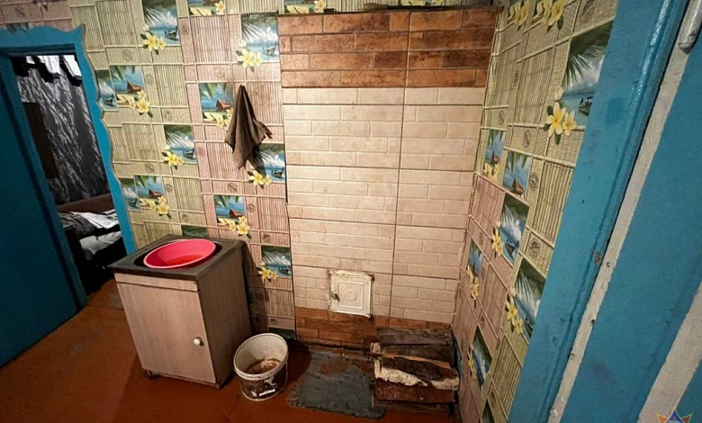 На ребенке загорелась одежда от искр из печи. Ганцевичский район