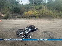 Мужчина врезался в бетонное ограждение в Брестской области. Не справился с управлением